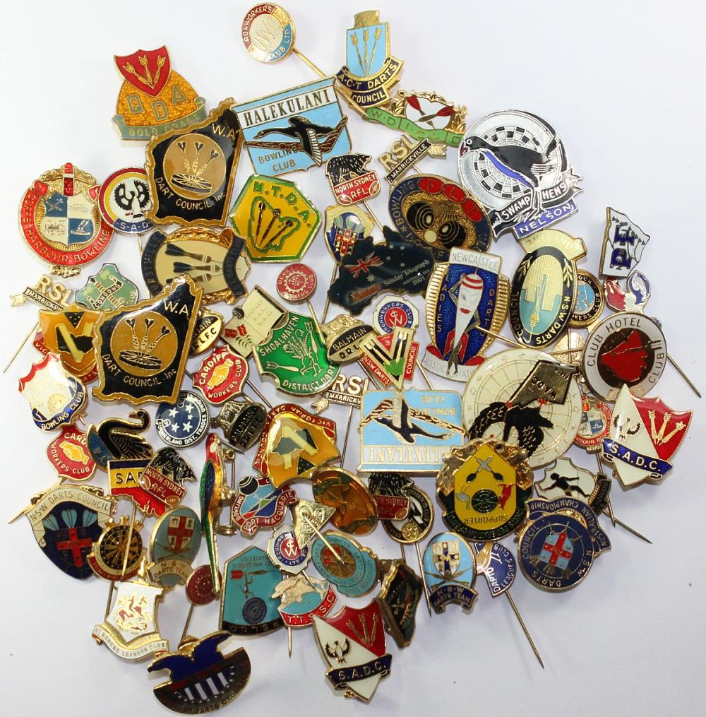 Pins & Club Badges (71 item... image