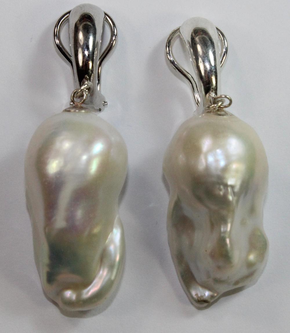 Baroque Pearl Earrings with... image