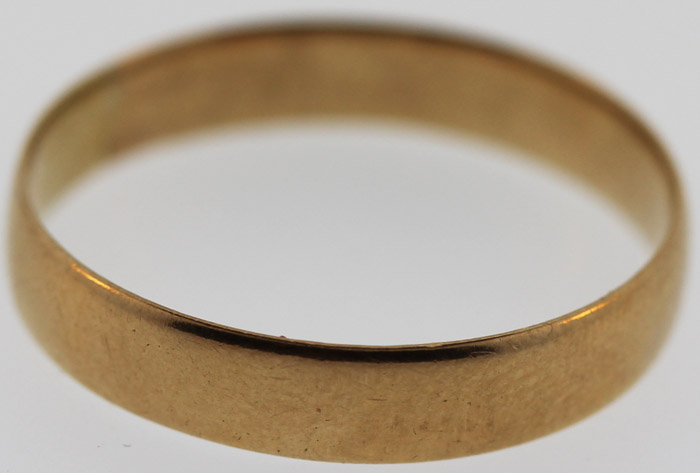 Simple Gold Band in 15ct Gold image