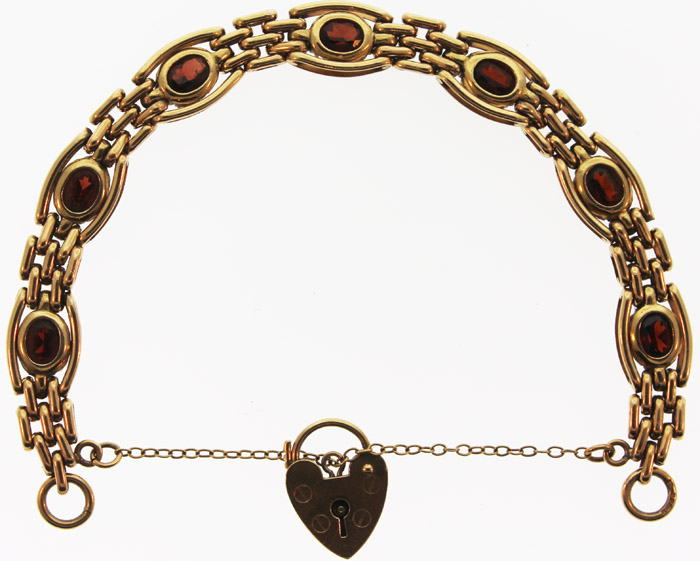 Bracelet in 9ct Gold with 7... image