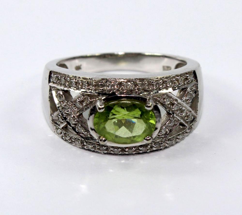 Intricate Peridot and Diamo... image