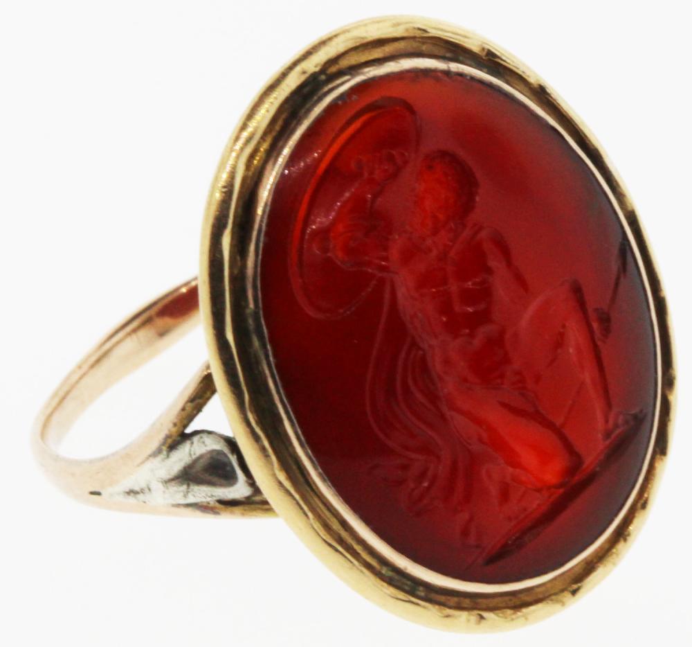 Classical Men's Ring in 14c... image