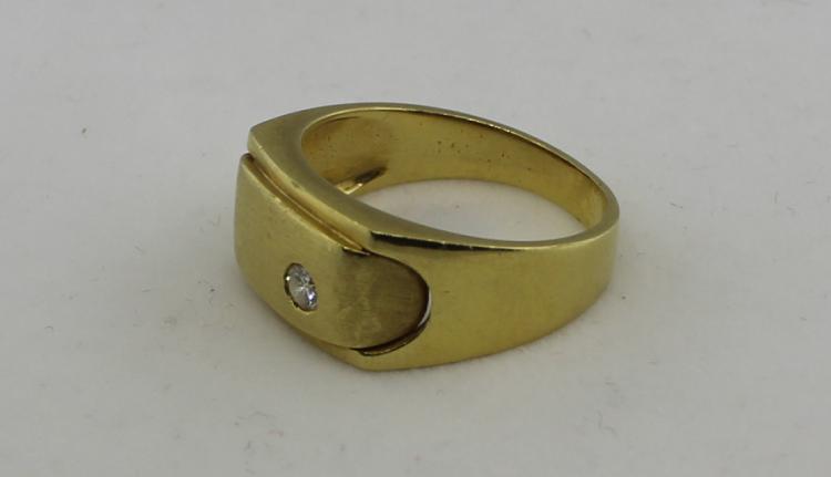 Men's 18ct Yellow Gold Ring... image