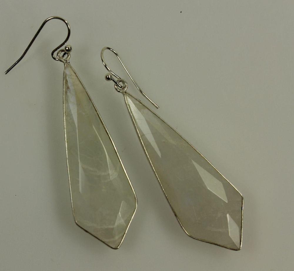 Diamond-shaped Moonstone Dr... image