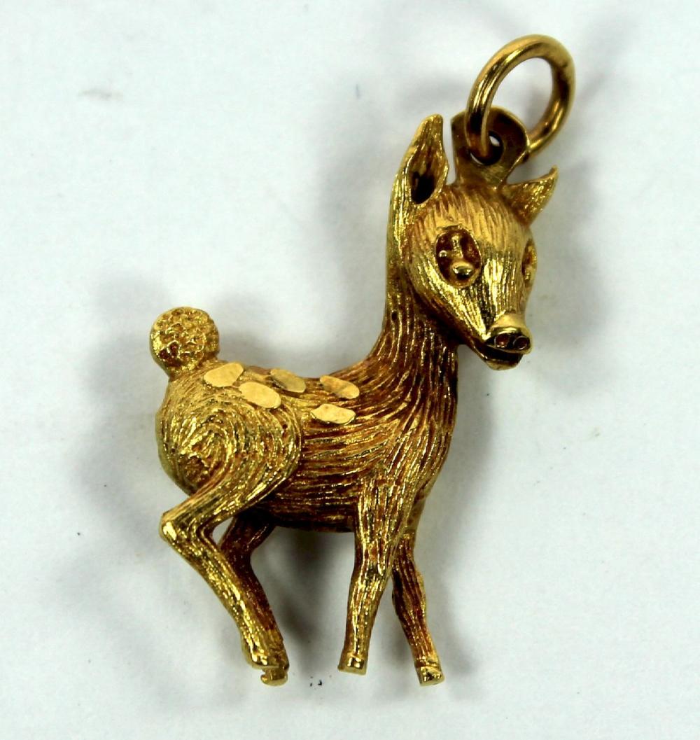 Deer Charm in 18ct Yellow Gold image