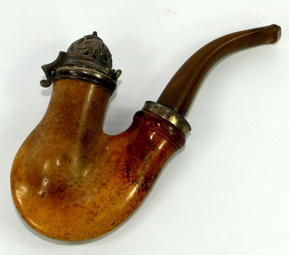 Antique V-shaped Meerschaum... image