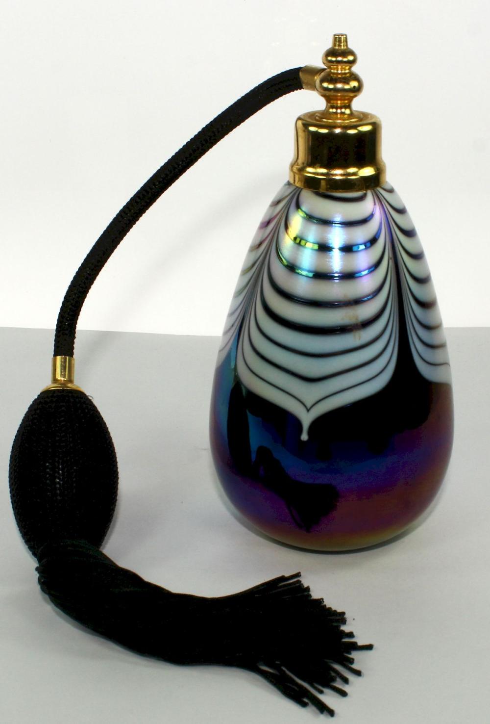 Stunning Iridescent Glass P... image