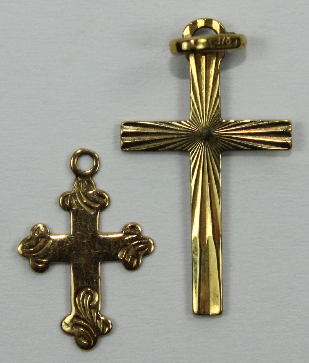 Crosses in 9ct Gold (2 items) image