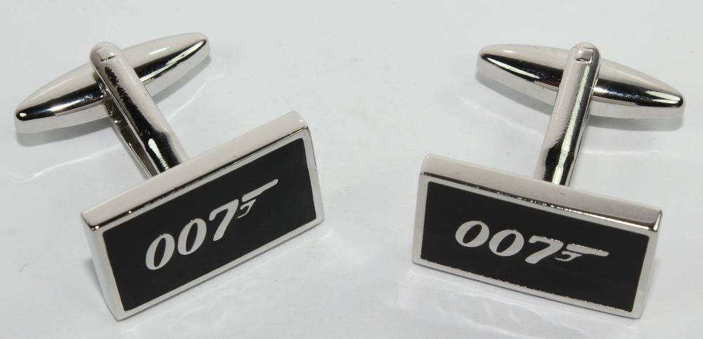 James Bond 007 Souvenir Cuf... image