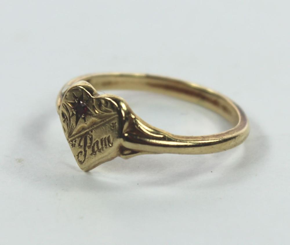 9ct Yellow Gold Heart Ring ... image