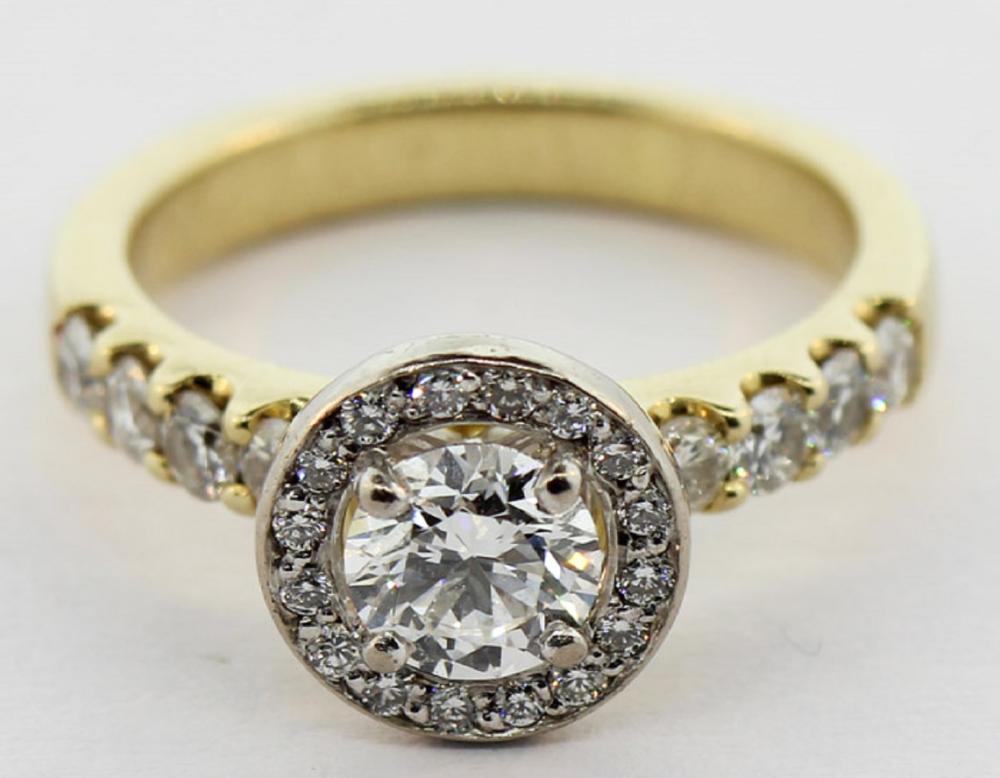 Diamond Ring in 18ct Gold f... image