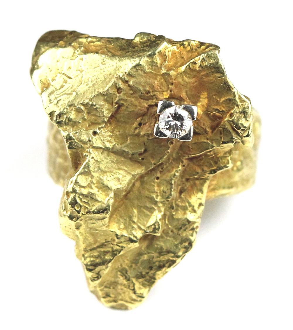 Artisan-style 18ct Gold Rin... image