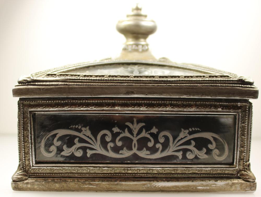 Jewelry Box in Silvered Res... image