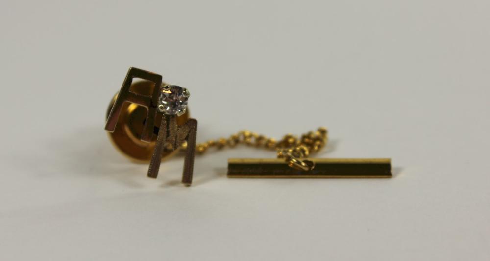 Bespoke 'AM' Pin in 9ct Yel... image