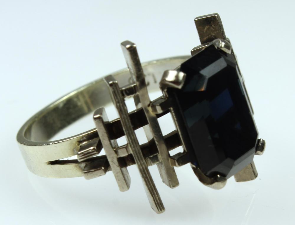 Modernist-style Sapphire Ri... image