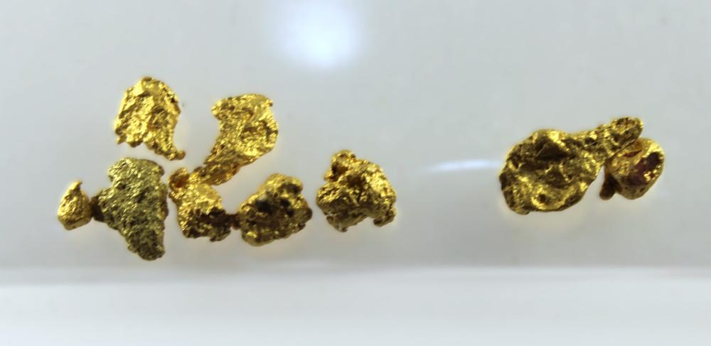 High-carat Natural Gold Nug... image