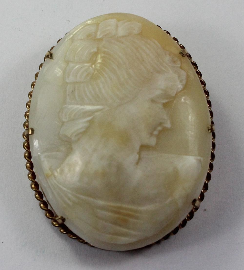 Antique Shell Cameo Brooch ... image