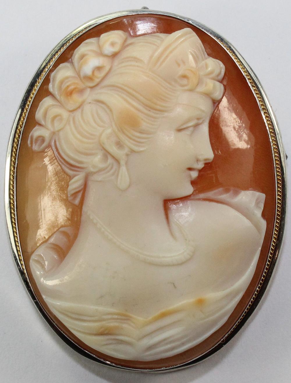 Antique Shell Cameo Brooch ... image