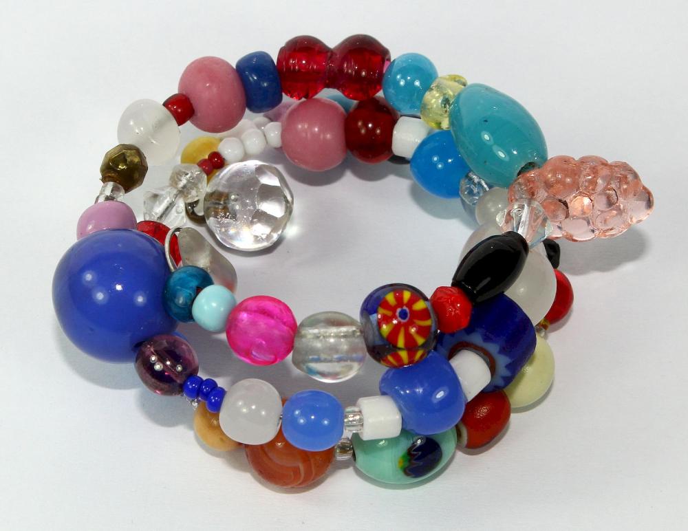 Vintage Glass Bead Bracelet... image