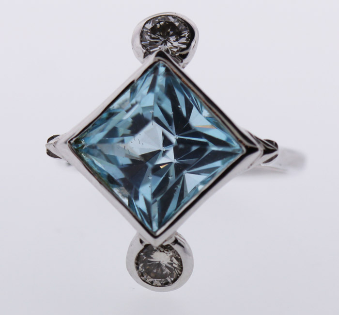 Large Aquamarine & Diamond ... image