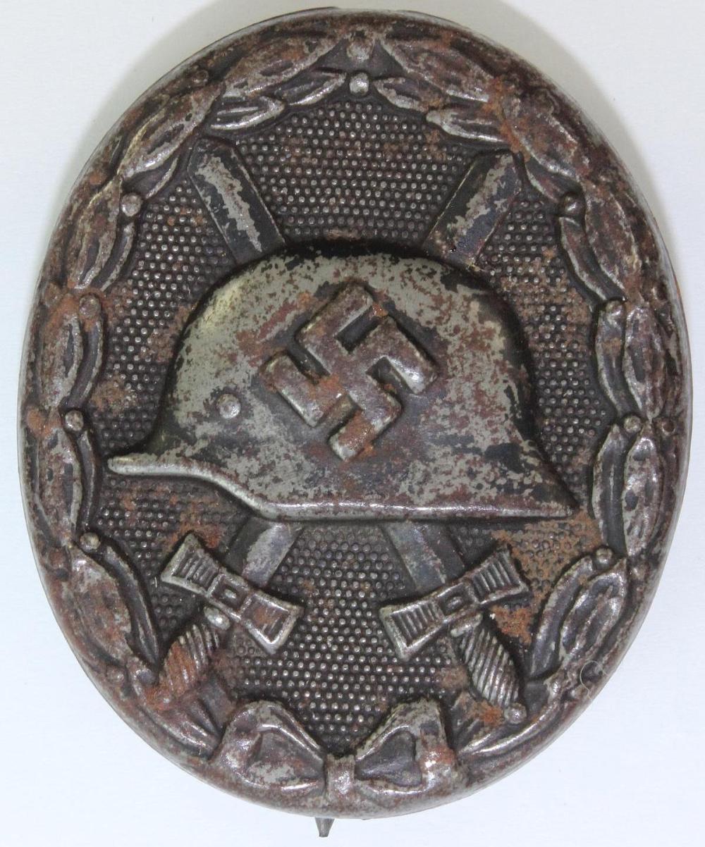 WWII Germany. Wound Badge w... image