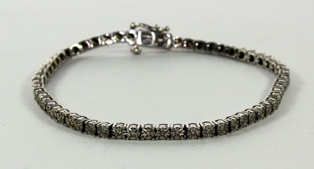 Tennis Bracelet in Sterling... image