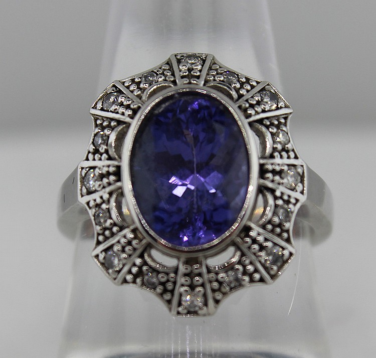 Tanzanite & Diamond Ring image