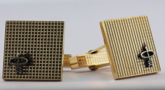 12ct Gold 'Parker' Cuff links image