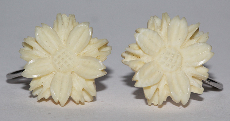 Vintage Ivory Flower Earrings image