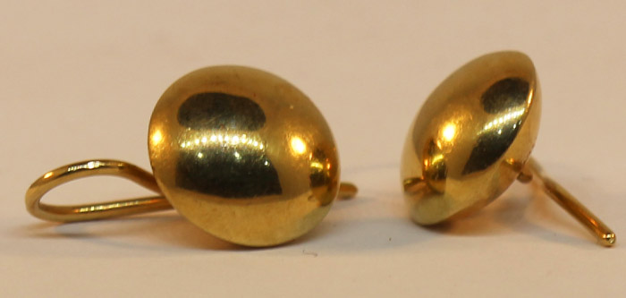 Button Earrings in 9ct Gold image