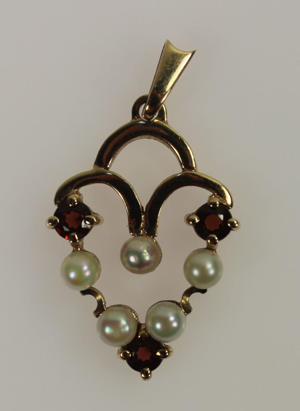 Pearl & Garnet Pendant in 9... image