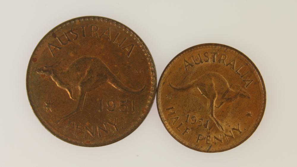 Australia 1951 Y. (P) Halfp... image