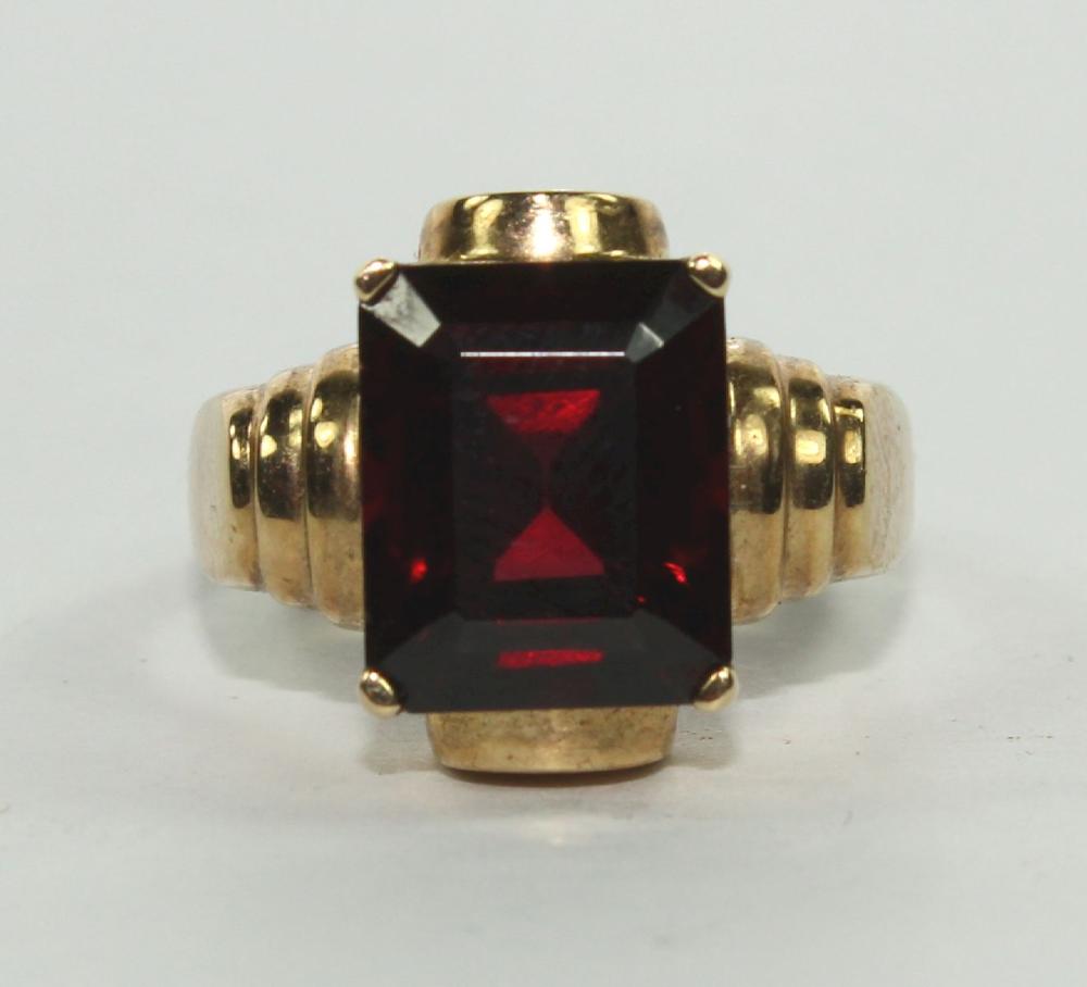 Modern design Garnet Ring i... image