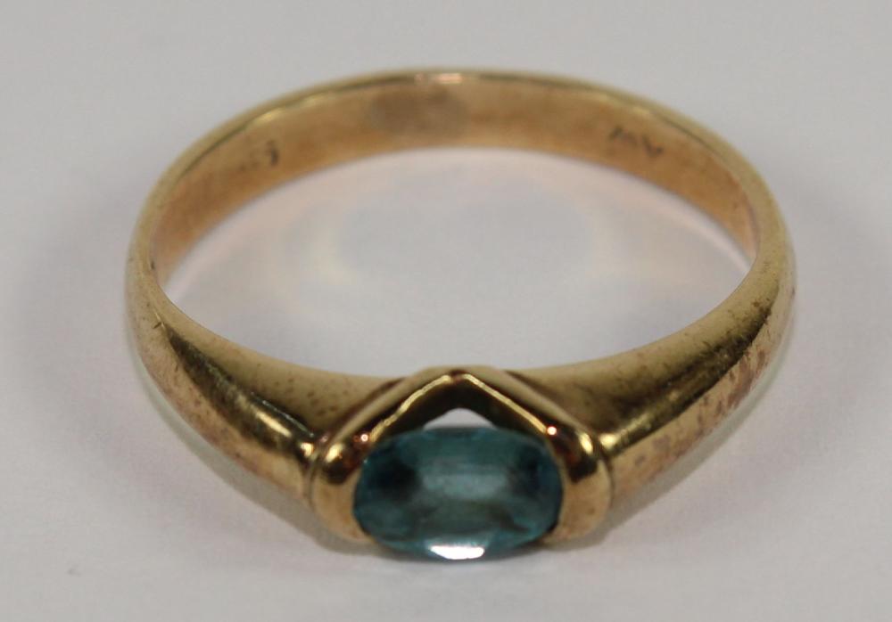 Blue Crystal Ring in 9ct Ye... image