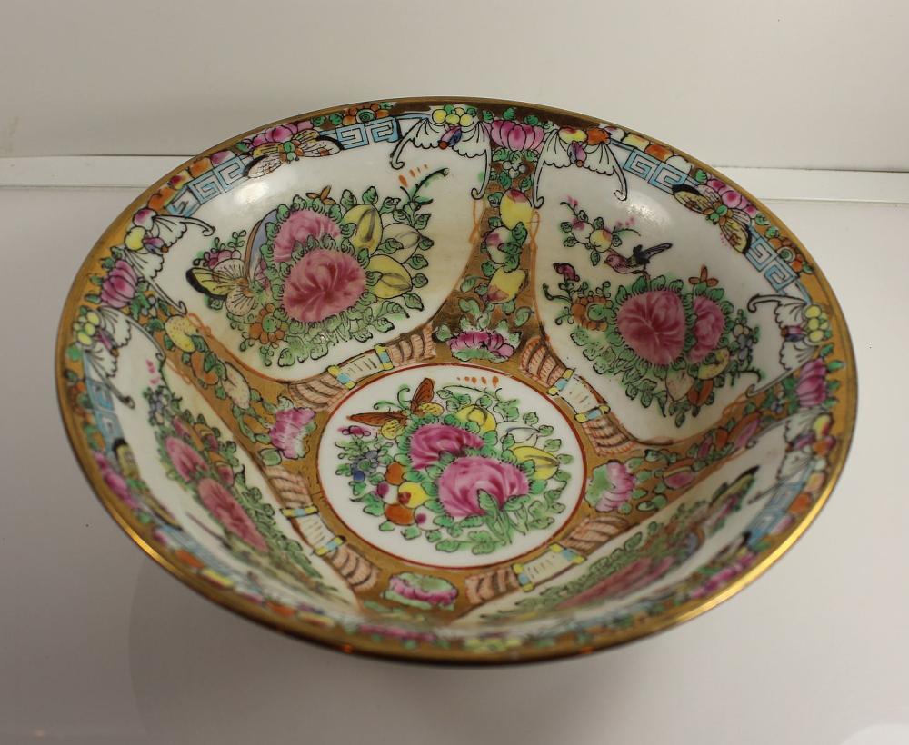 Vintage Chinese Pink Famill... image