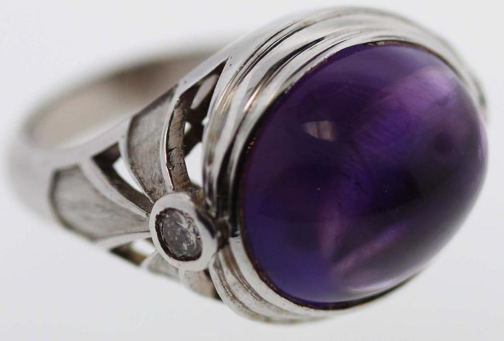 Modern Cabochon Amethyst Ri... image