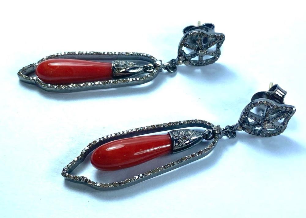 Red Coral Drop Earrings fra... image