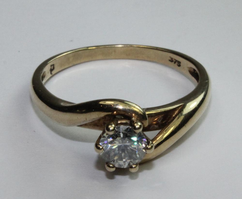 Diamond Solitaire Ring in 9... image