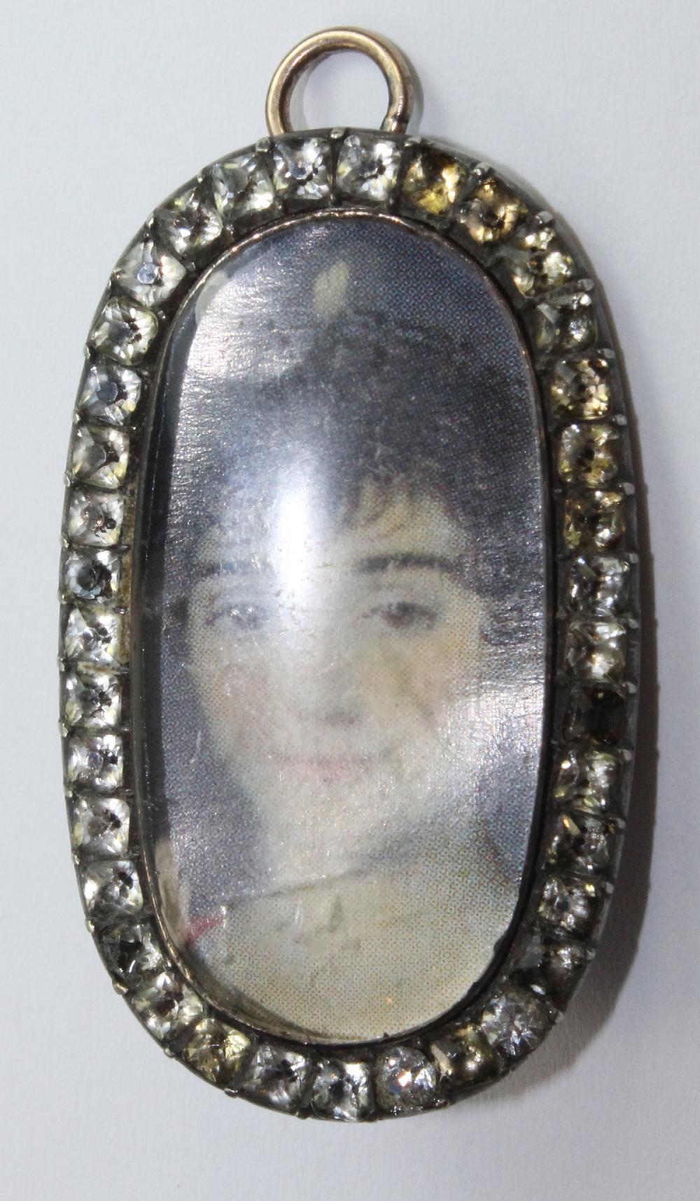 Georgian-style Cameo Brooch... image