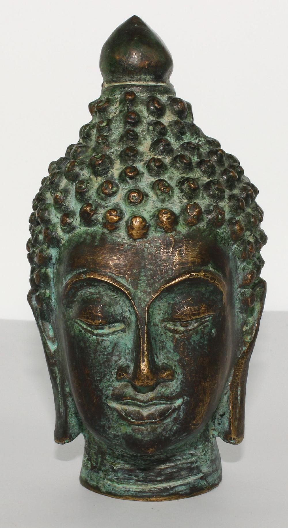 Bronze Head of Buddha image