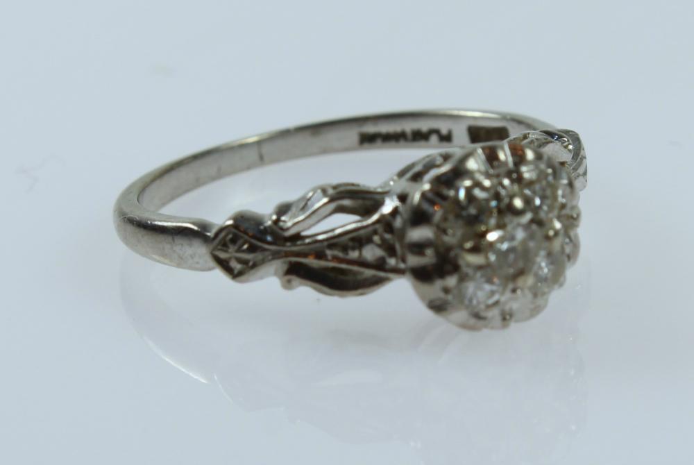 Antique-style Diamond Clust... image