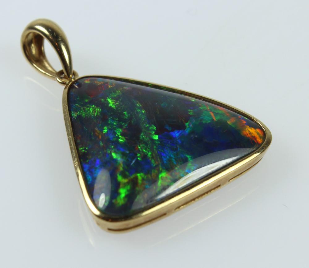 Modern Pendant in 9ct Yello... image