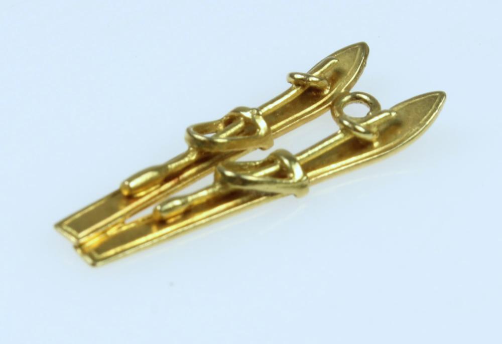 Skis Charm in 18ct Yellow Gold image