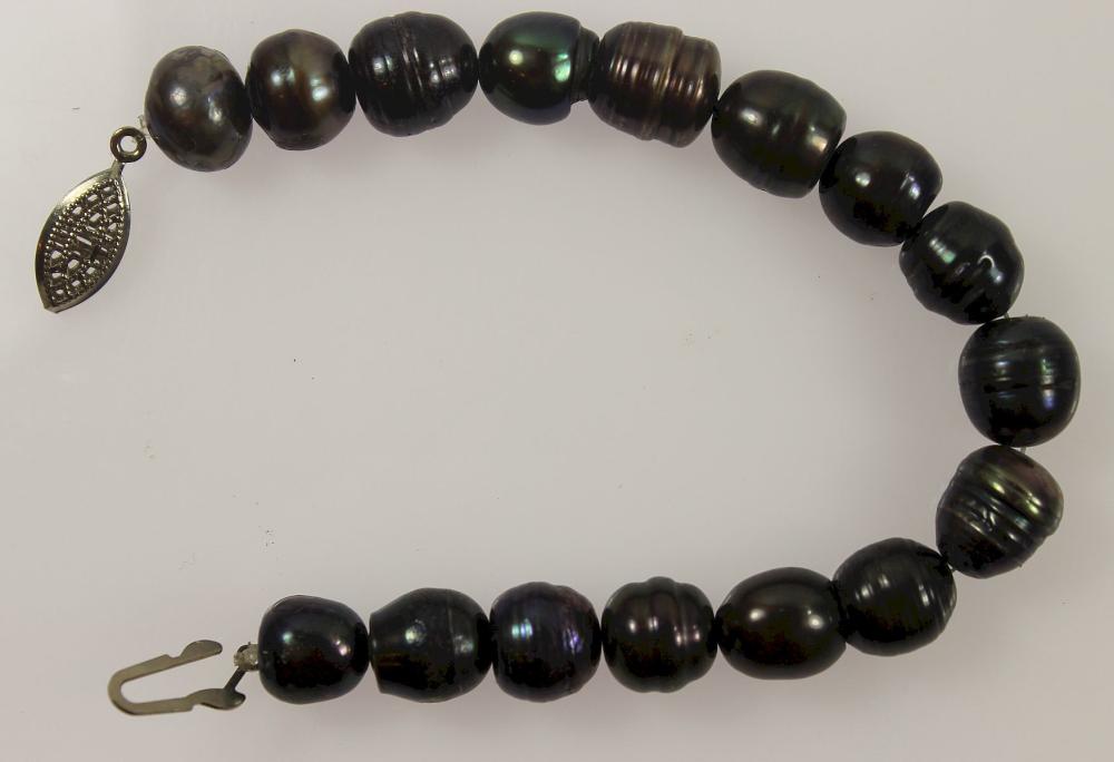 Baroque Black Pearl Bracele... image