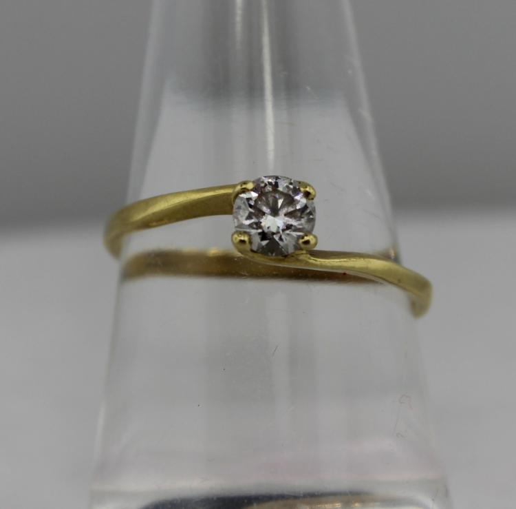 18ct Gold Diamond Solitare ... image