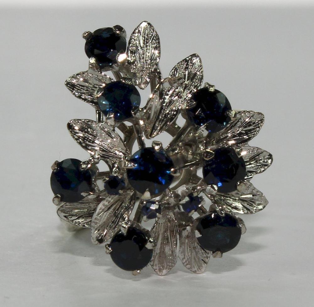 Blue Sapphire Ring in mixed... image