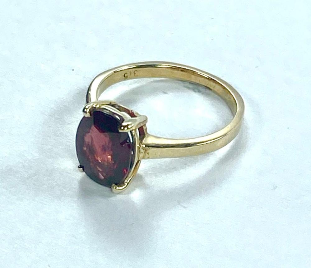 Rhodolite Garnet Ring in 9c... image