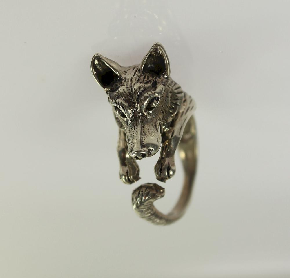 Wolf Ring in Sterling (925)... image