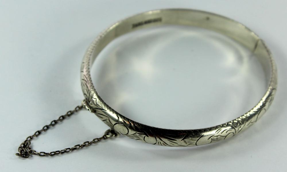 Silver (925) Bangle with sa... image