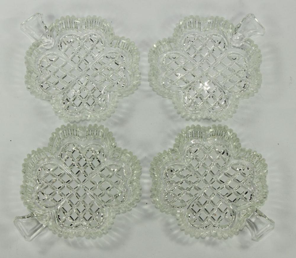 Glass trinket trays in the ... image